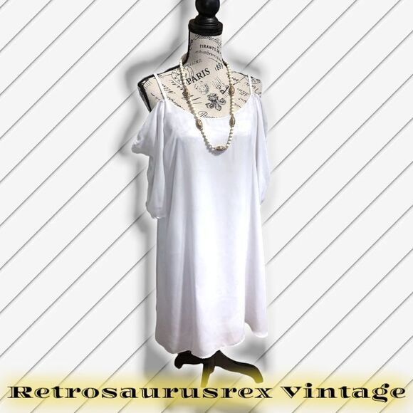 white Dress - Picture 5 of 7